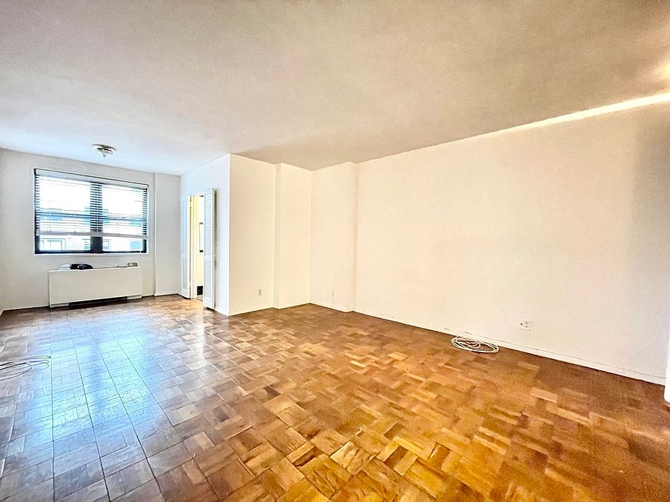 1st image of 117 E 71st St APT 3E