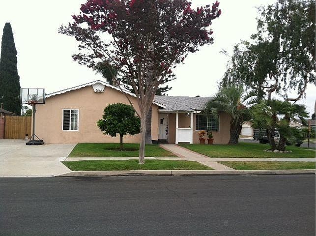 1st image of 8801 Syracuse Ave