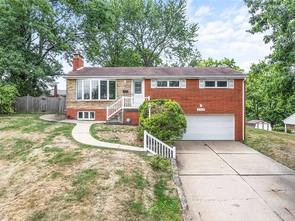 2767 W Munroe St, Bethel Park, PA 15102