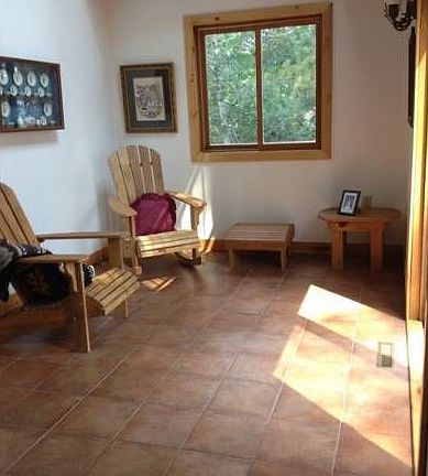 Sun room in front entry