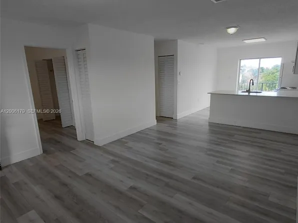 5435 W 24th Ave APT 78, Hialeah, FL 33016