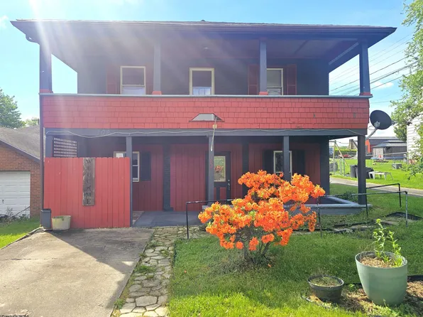 102 Walker St, Rivesville, WV 26588