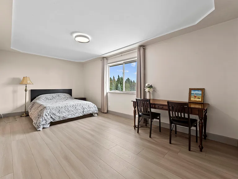 2268 Leclair Dr — Photo 35