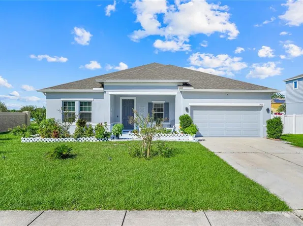 1200 RALPH POE DRIVE, APOPKA, FL 32703