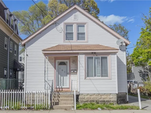161 Ford St, Providence, RI 02909