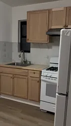 87 Baxter Street, #4