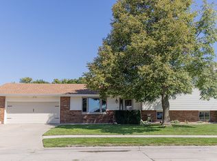 2453 E 12th Ave, Columbus, NE 68601