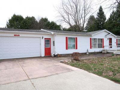 2276 Mark St, Croswell, MI, 48422
