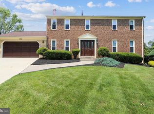1701 Crestview Dr, Rockville, MD 20854