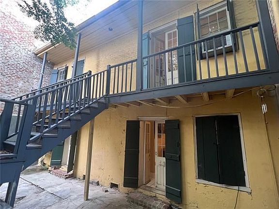 2nd image of 930 Saint Ann St