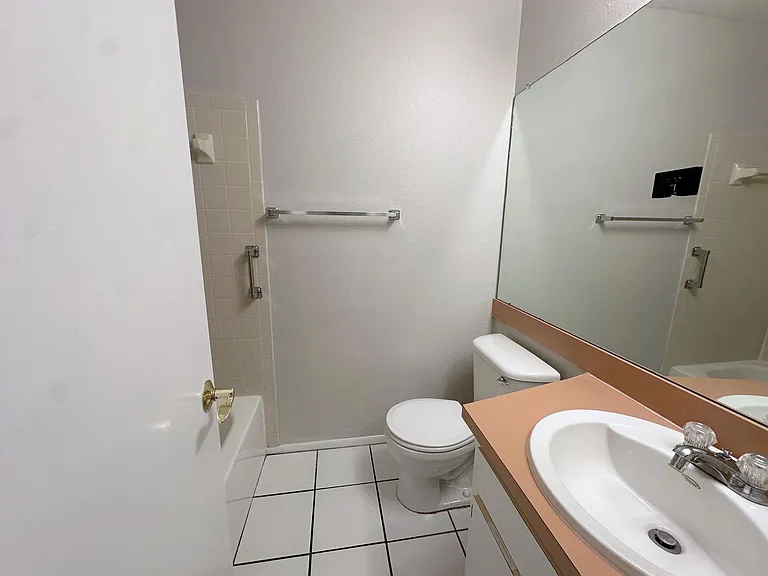 5401 Britwell Ct — Photo 17