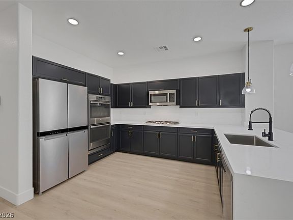 3rd image of 7035 Thistle Ridge St