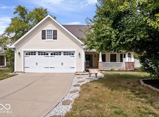 13759 Indigo Ln, Fishers, IN 46038