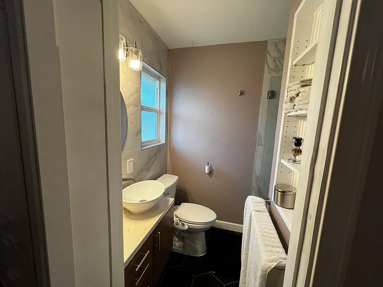 5305 Cloverdale Ln — Photo 41