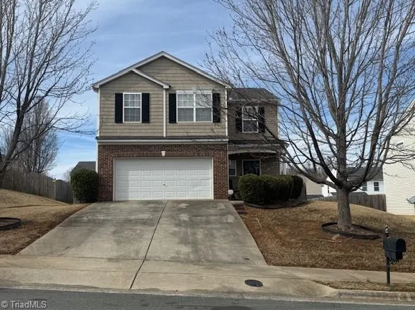 4829 Kingwell Dr, Mc Leansville, NC 27301