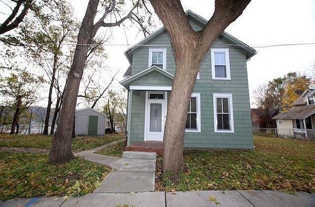 1st image of 332 Saint Clair Ave