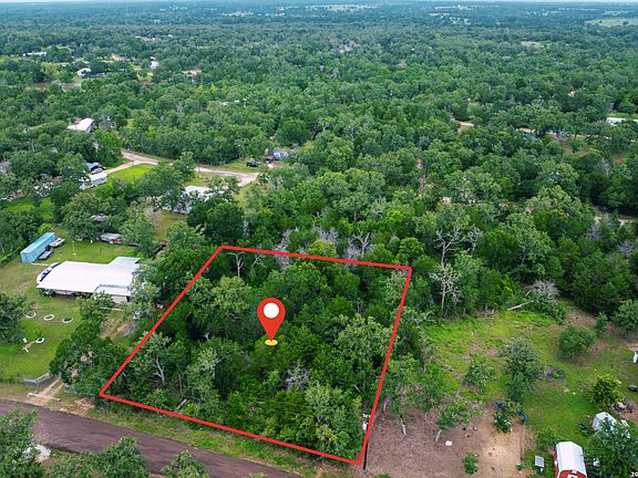 3rd image of 583 BLUEBERRY HILL RD
