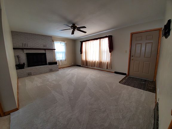 4th image of 1018 Brookside Ave