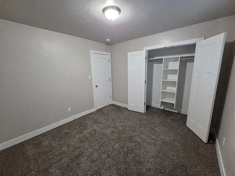 3127 W 1675 N #E — Photo 13