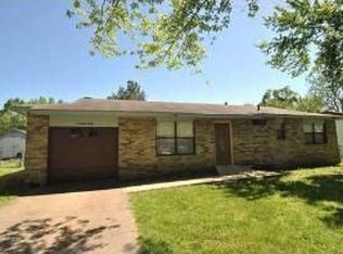 1412 W Margaret Pl, Rogers, AR 72756