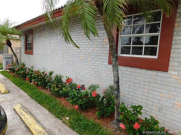 2nd image of 617 NW 15th Ave
