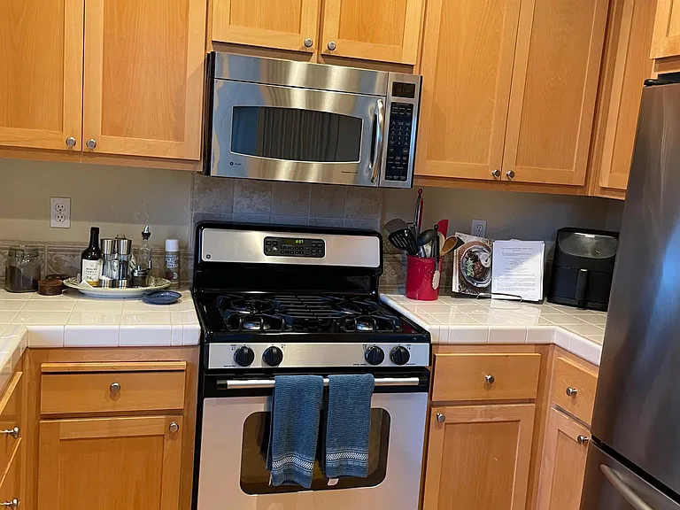 62 Almond Ct — Photo 6