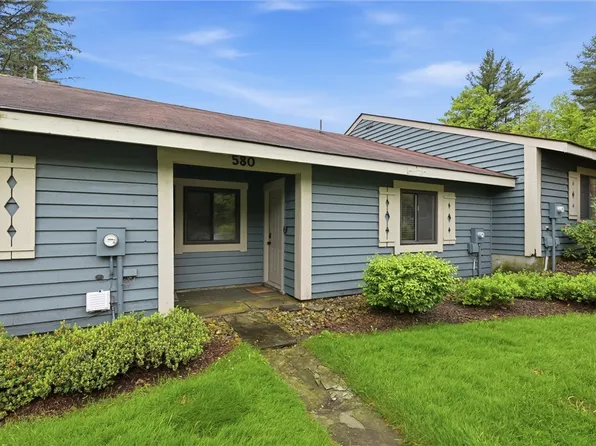 580 Maple Ct, Somerset, PA 15501