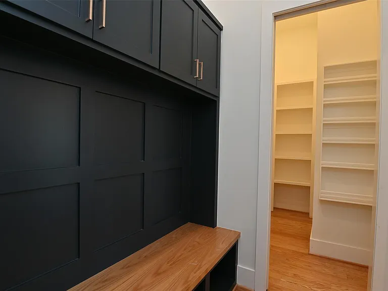 1733 Du Barry Ln — Photo 39