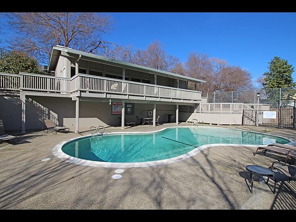 2nd image of 333 Cirby Way APT 1