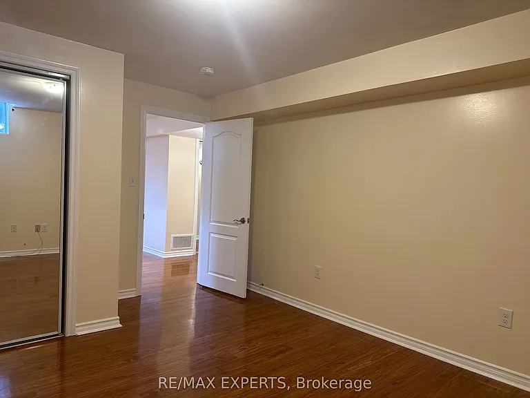 5 Cadillac Cres #BASEMENT — Photo 17