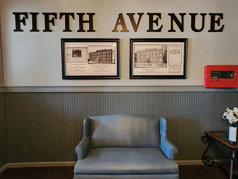 Fifth Avenue Apartments — Photo 5