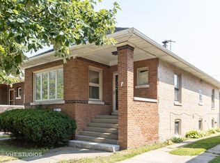4865 W Addison St, Chicago, IL 60641