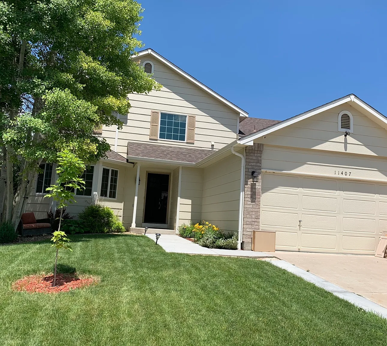5 bed, 3.5 bath, 2585 sqft, $4,000 — Photo 1