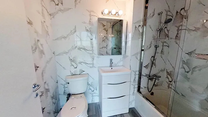 Rented by Remax Real Estate Professionals | media 9