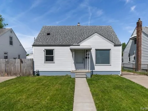 3838 16th St, Wyandotte, MI 48192