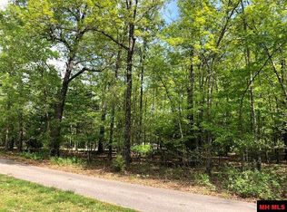 Versailles Dr, Bull shoals, AR 72619