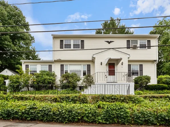 6 Sheridan St, Woburn, MA 01801