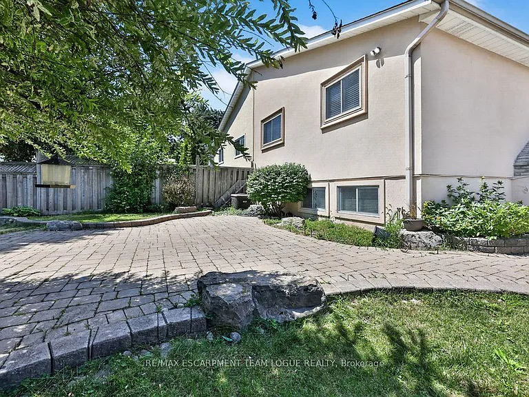 1444 Paddington Ct — Photo 40