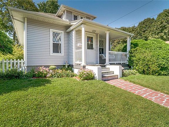 2nd image of 76 Daytona Ave