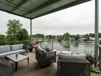 N52W35002 Lake DRIVE #202, Okauchee, WI, 53069