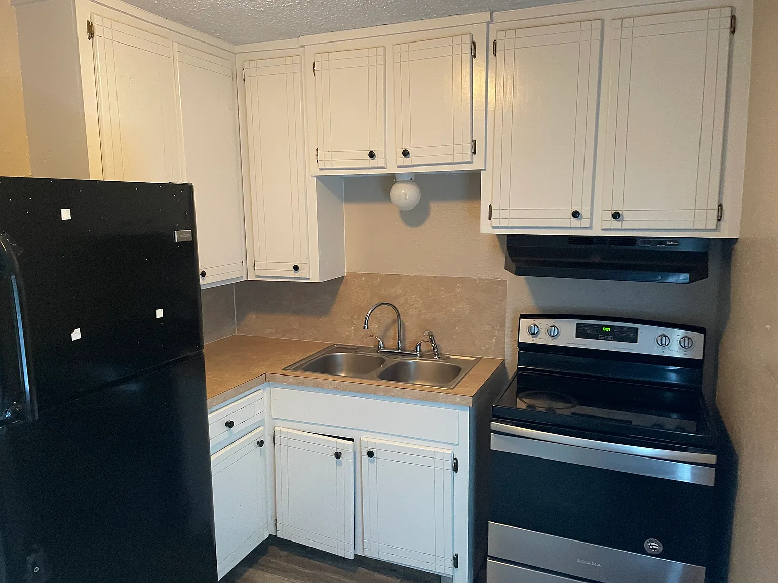 3 bed, 900 sqft, $795 — Photo 4
