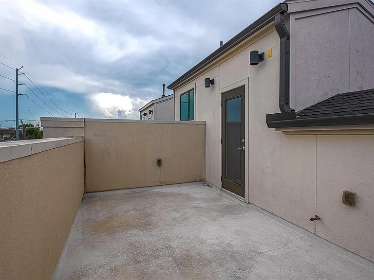 1418 Shearn St — Photo 24