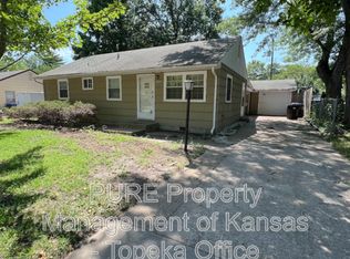 5407 SW Huntoon St, Topeka, KS 66604