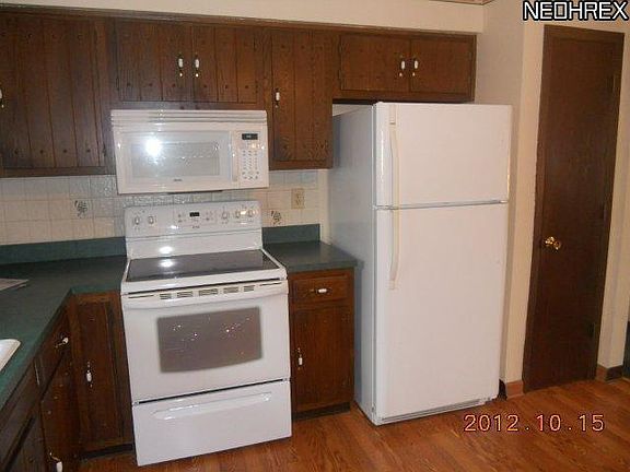 3rd image of 549 Pepperwood Dr