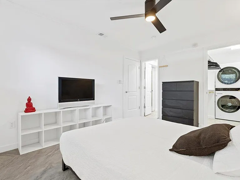 1422 Collier St #103 — Photo 15