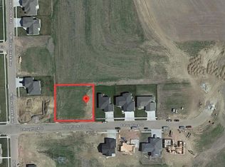 8304 E Roughlock St, Sioux Falls, SD 57110