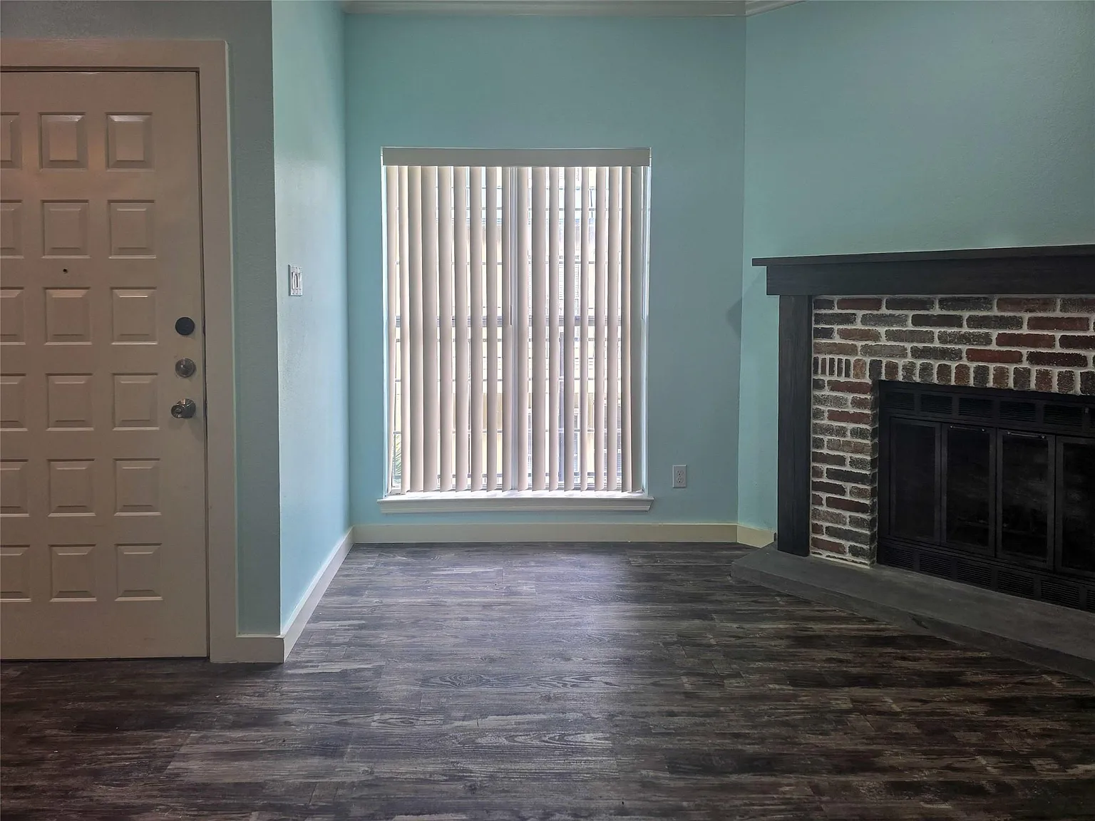 2 bed, 2.5 bath, 1178 sqft, $1,600 — Photo 4
