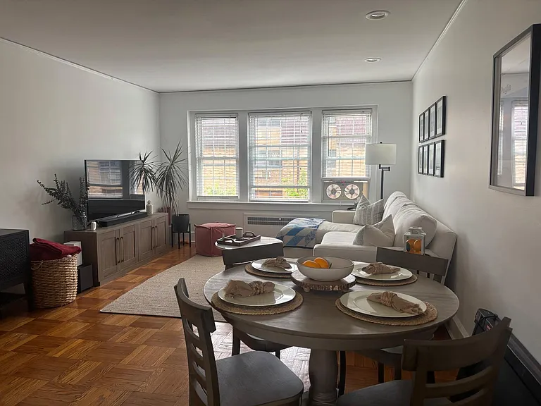 217 Prospect Ave — Photo 3