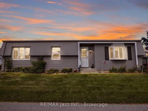 8 Wheelhouse Dr, Clarington, ON L1B 1B9