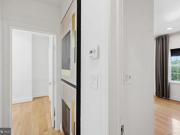 708 I St SE #A — Photo 26